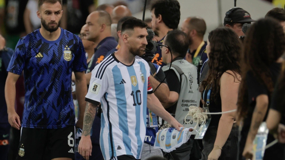 Messi Condena La Violencia Policial En El Partido Entre Brasil Y