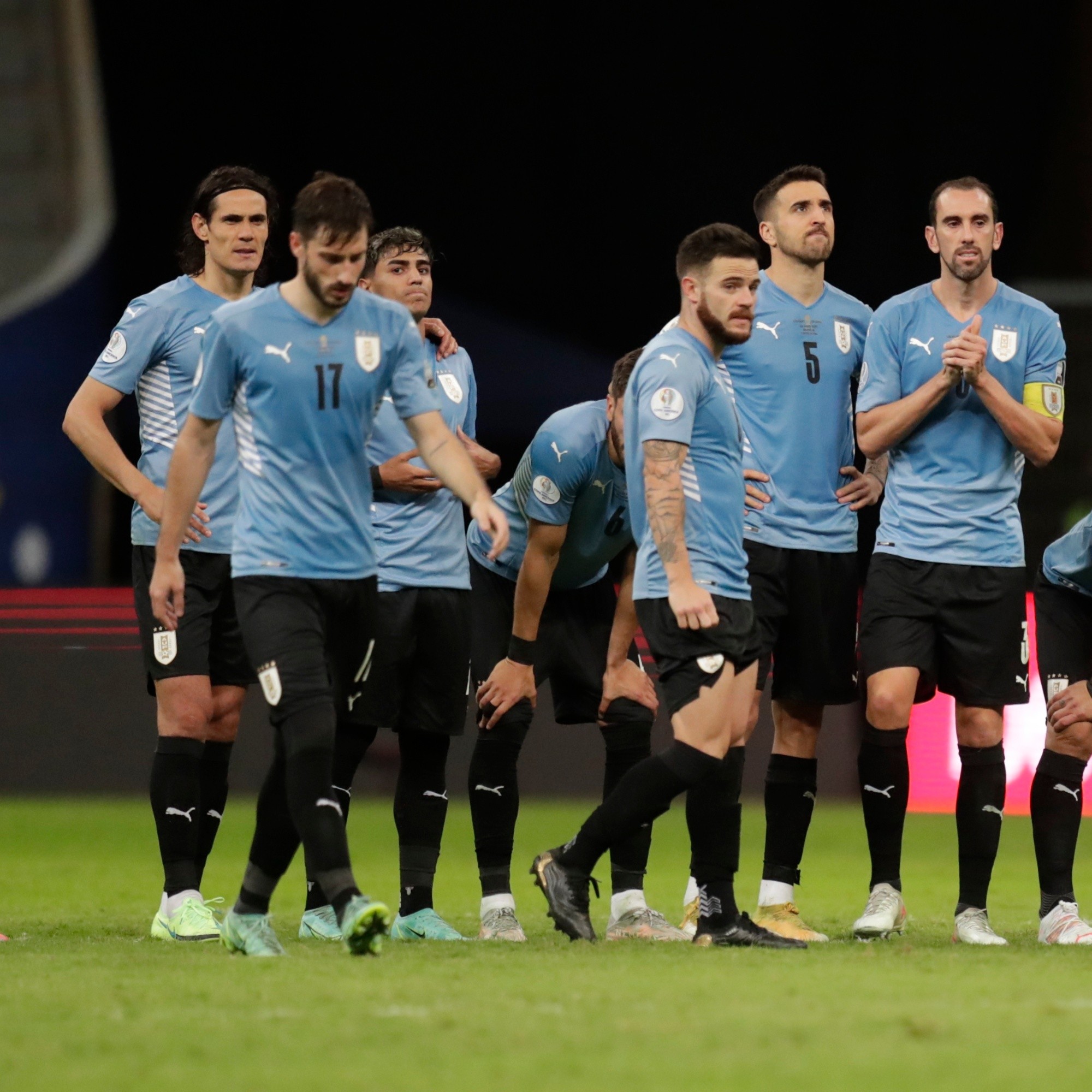 Asociación Uruguaya de Fútbol se niega a quitar dos estrellas de su escudo  a pesar de la petición de FIFA, Noticias de México