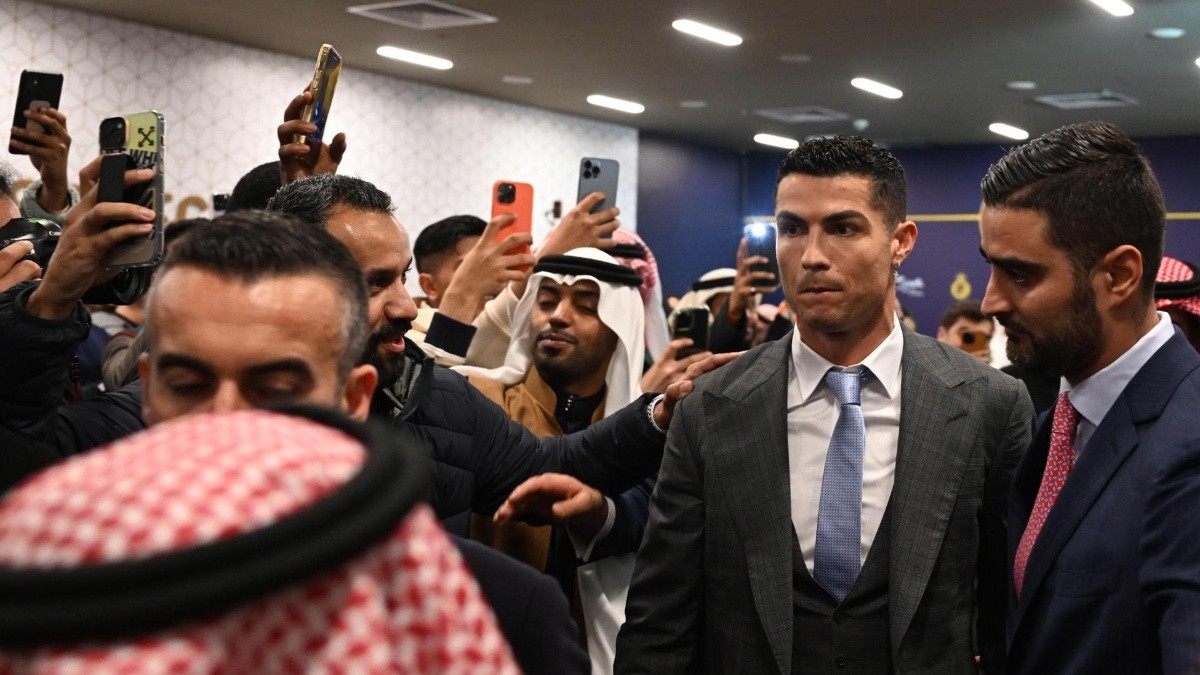 Cristiano Ronaldo Es Presentado Con El Al Nassr De Arabia Saudita Hoy Fut Fútbol Internacional 5363